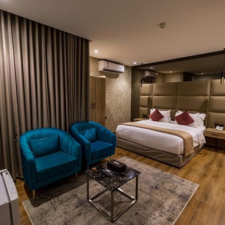 Xyz Hotel Riaad Buitenkant foto