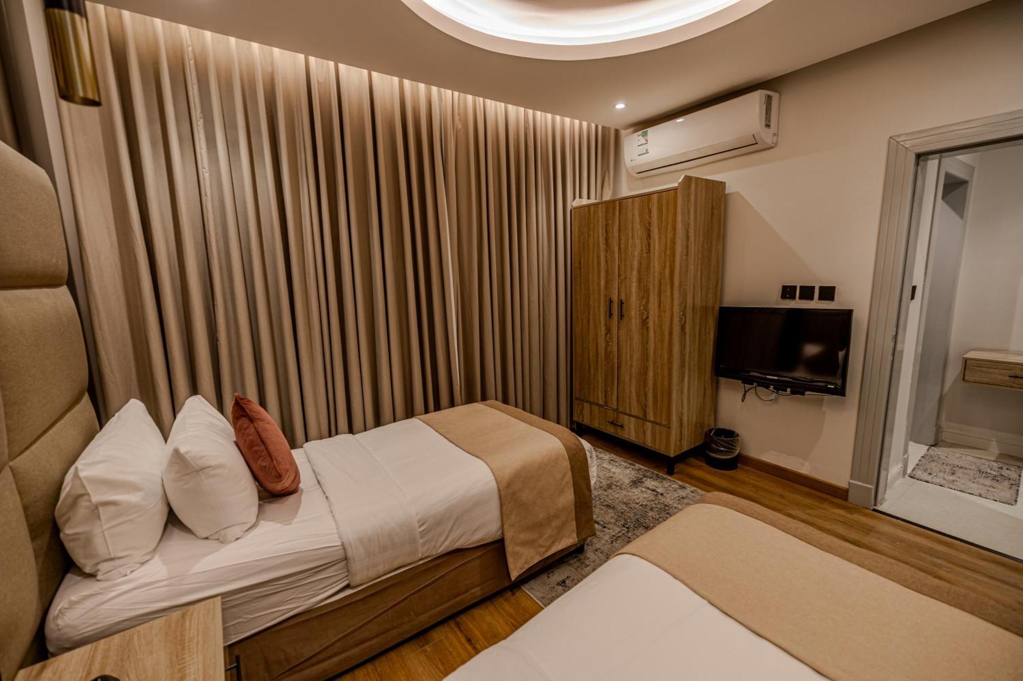 Xyz Hotel Riaad Buitenkant foto
