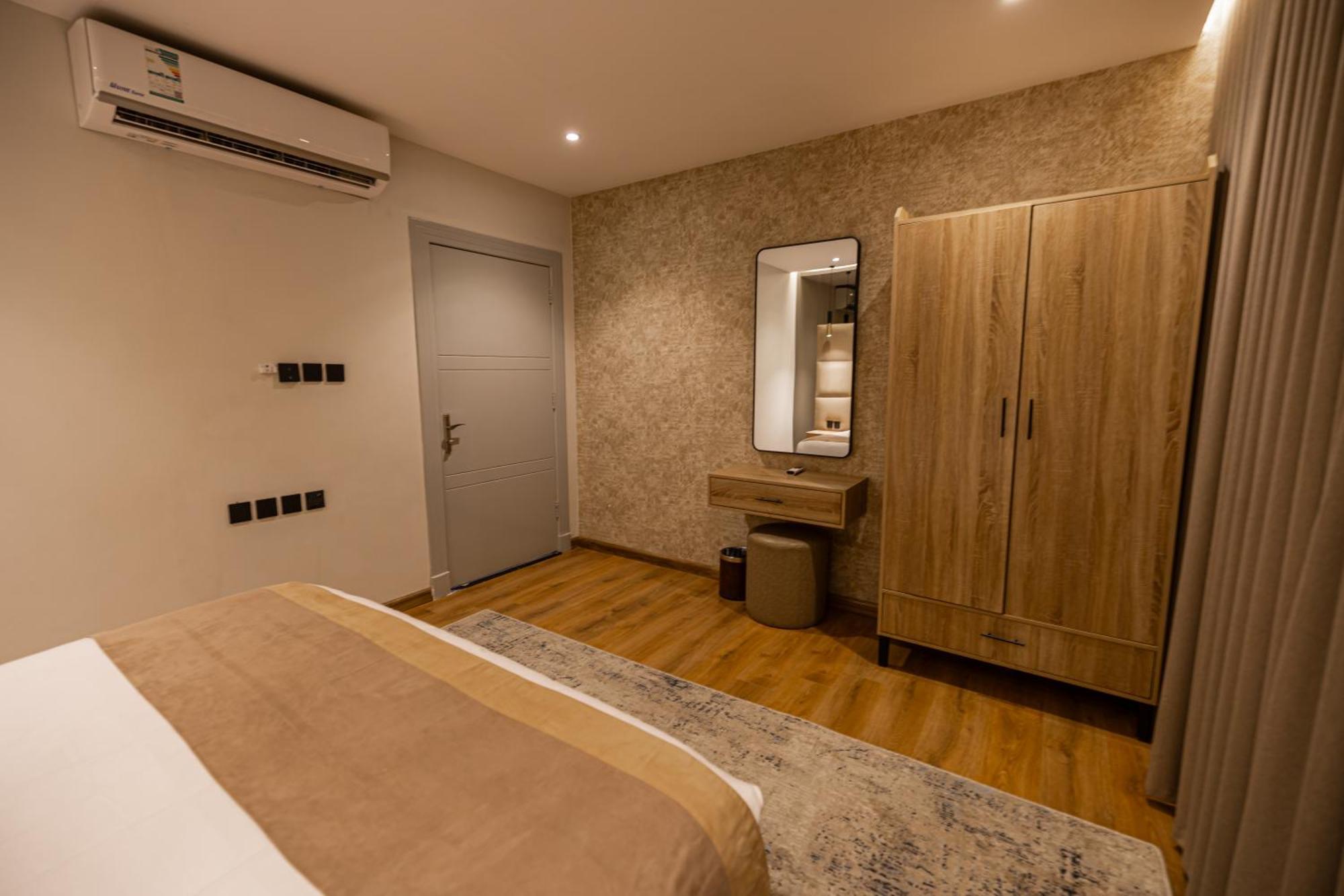 Xyz Hotel Riaad Buitenkant foto