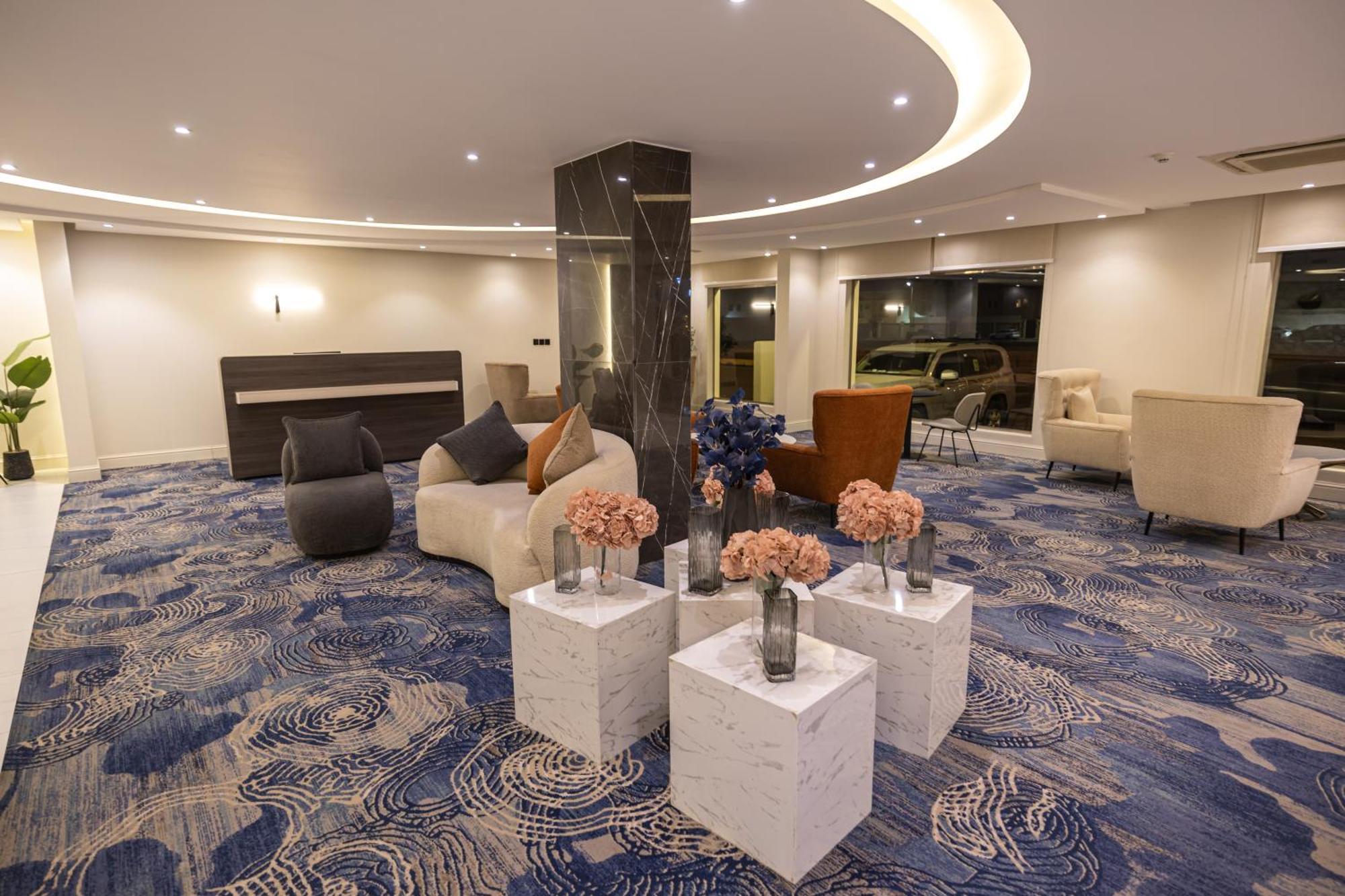 Xyz Hotel Riaad Buitenkant foto